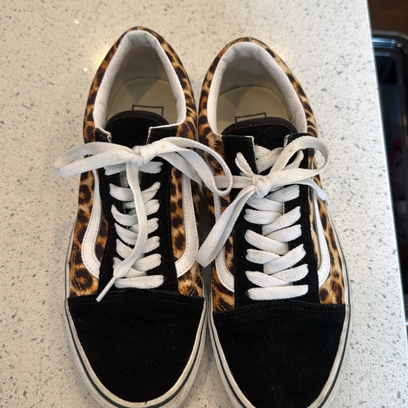 Vans Animal Print and Black Women's Sneakers. 9.5 - Picture 7 of 7
